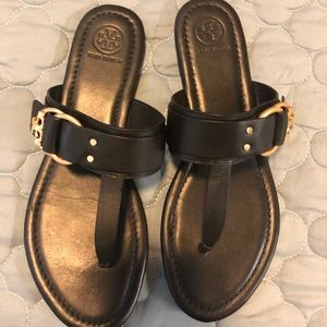 AUTHENTIC Tory Burch sandal